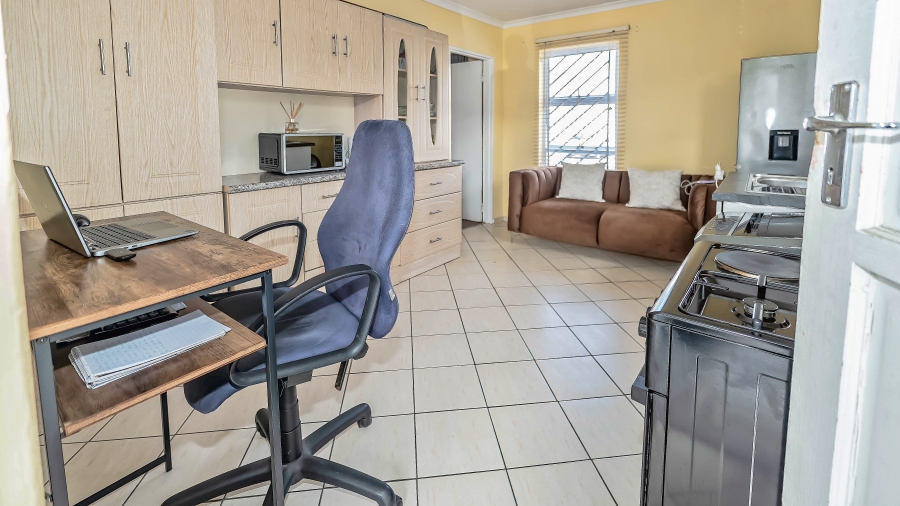 1 Bedroom Property for Sale in Sunset Glen Western Cape